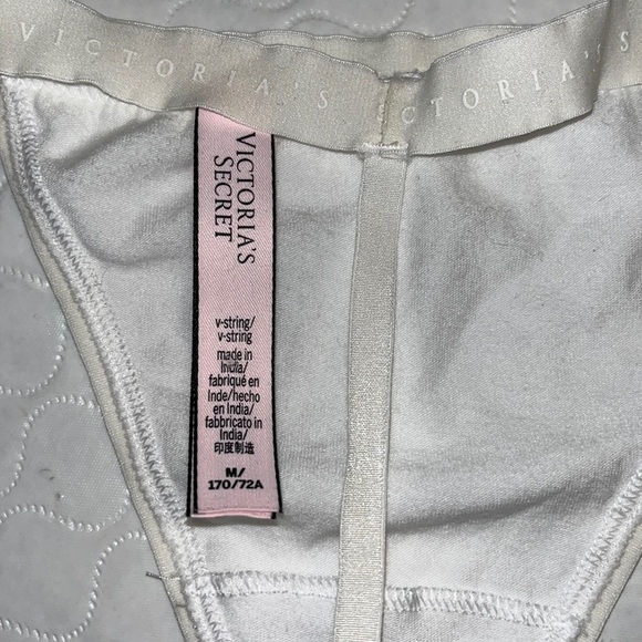 Victoria’s Secret white cotton v-string thong panty M - Picture 9 of 11